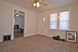 1617 Pine St, Ottawa, IL 61350 - Photo 3