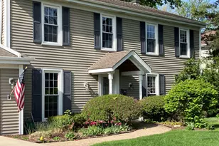 220 White Fawn Trail, Downers Grove, IL 60516 - Photo 3