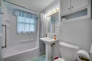 19050 Baker Ave, Country Club Hills, IL 60478 - Photo 11