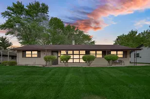 19050 Baker Ave, Country Club Hills, IL 60478 - Photo 1