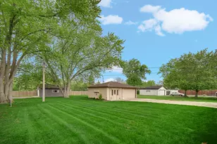 19050 Baker Ave, Country Club Hills, IL 60478 - Photo 17