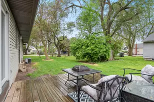 110 S Elm Ave, Saint Anne, IL 60964 - Photo 15