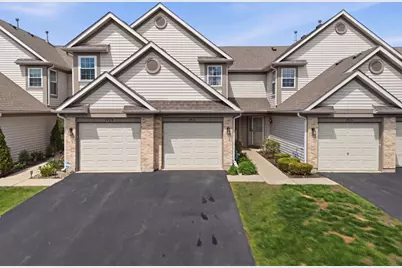 1911 Grove Avenue, Schaumburg, IL 60193 - Photo 1