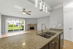 1911 Grove Ave, Schaumburg, IL 60193 - Photo 5