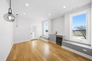 2457 W Byron St, Chicago, IL 60618 - Photo 21