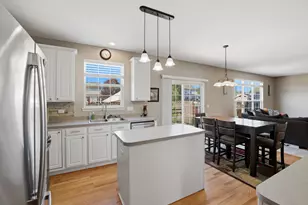 10850 Great Plaines Ct, Huntley, IL 60142 - Photo 9