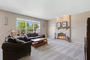 10850 Great Plaines Ct, Huntley, IL 60142 - Photo 11