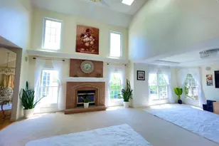 523 Mallard Point Dr, North Aurora, IL 60542 - Photo 9