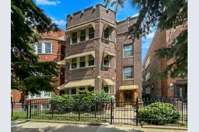 7829 S Cornell Avenue, Chicago, IL 60649 - Photo 1