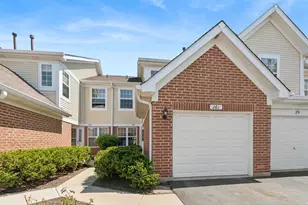 261 Ashbury Ln, Roselle, IL 60172 - Photo 1