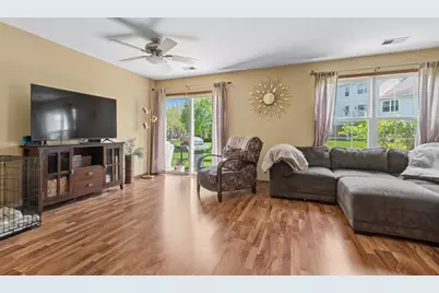 261 Ashbury Lane, Roselle, IL 60172 - Photo 3