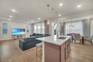23 Commons Cir, Hawthorn Woods, IL 60047 - Photo 15