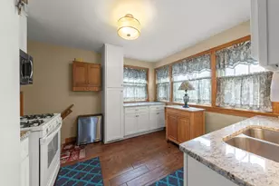 9966 Montrose Ave, Schiller Park, IL 60176 - Photo 7