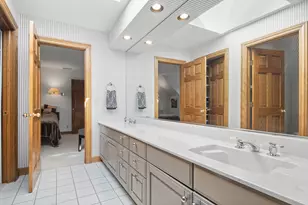 1280 Fiore Dr, Lake Forest, IL 60045 - Photo 21