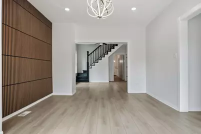 7948 S Colfax Avenue, Chicago, IL 60649 - Photo 5