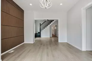 7948 S Colfax Ave, Chicago, IL 60649 - Photo 5