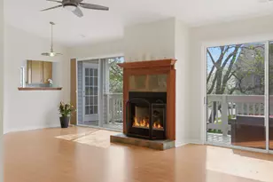 1312 E Evergreen Dr, Palatine, IL 60074 - Photo 5