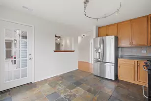 1312 E Evergreen Dr, Palatine, IL 60074 - Photo 9