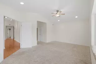 1312 E Evergreen Dr, Palatine, IL 60074 - Photo 15