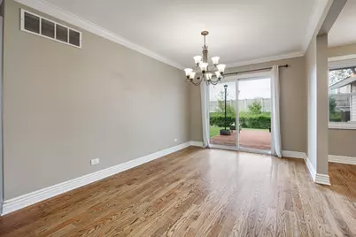 15 Wildwood Road, Elk Grove Village, IL 60007 - Photo 7