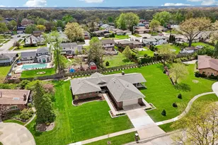 9019 W Sierra Ln, Palos Hills, IL 60465 - Photo 3