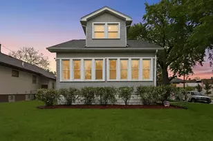 2 Elizabeth St, Calumet City, IL 60409 - Photo 3