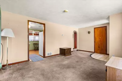 210 E 1st Street, Streator, IL 61364 - Photo 7