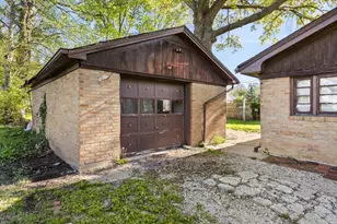 210 E 1st St, Streator, IL 61364 - Photo 17