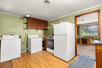 210 E 1st Street, Streator, IL 61364 - Photo 11