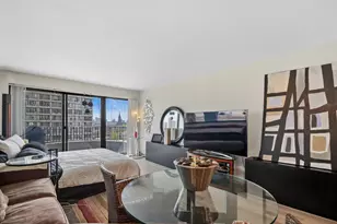 2020 N Lincoln Park W, Chicago, IL 60614 - Photo 9