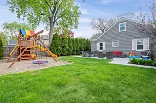 1160 Hazel Ave, Deerfield, IL 60015 - Photo 15