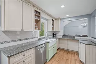 1160 Hazel Ave, Deerfield, IL 60015 - Photo 7