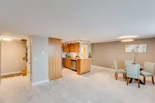 1221 N Dearborn Pkwy, Chicago, IL 60610 - Photo 3