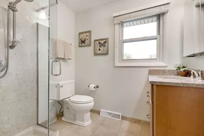 900 Dearborn Circle, Carol Stream, IL 60188 - Photo 11