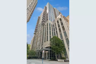 720 N Larrabee Street #1710, Chicago, IL 60610 - Photo 1