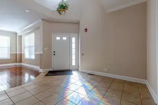 874 Savoy Ct, Lake Zurich, IL 60047 - Photo 7