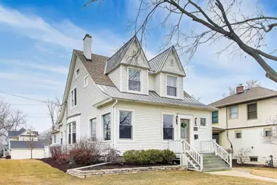 520 S Wheaton Avenue, Wheaton, IL 60187 - Photo 3