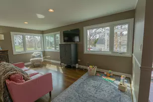 520 S Wheaton Ave, Wheaton, IL 60187 - Photo 23