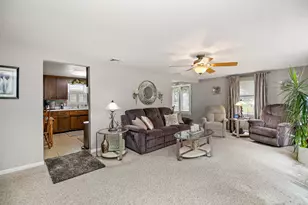 2 Jan Ave, Kankakee, IL 60901 - Photo 5