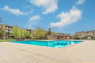 945 E Kenilworth Ave, Palatine, IL 60074 - Photo 25