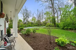 41W880 White Oak Ln, Saint Charles, IL 60175 - Photo 5