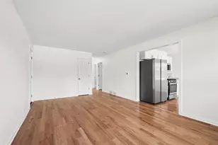 625 Hibbard Rd, Wilmette, IL 60091 - Photo 11