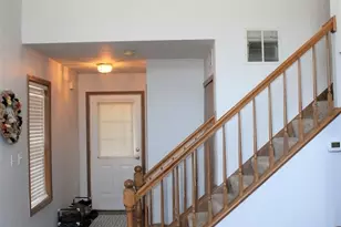 156 Castlewood Ct, Roselle, IL 60172 - Photo 3