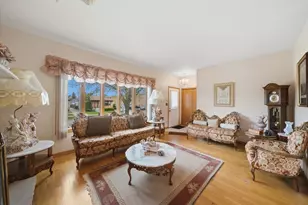 4818 N Sayre Ave, Chicago, IL 60656 - Photo 3