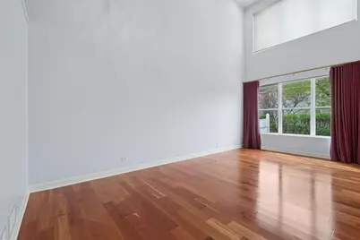 9012 Buckingham Park Drive, Des Plaines, IL 60016 - Photo 3