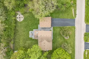 0N717 Knollwood Dr, Wheaton, IL 60187 - Photo 39
