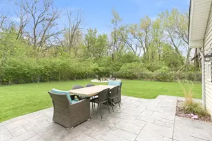 0N717 Knollwood Dr, Wheaton, IL 60187 - Photo 35
