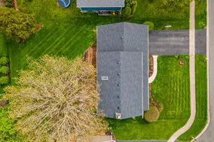 544 S Prairie St, Cary, IL 60013 - Photo 3