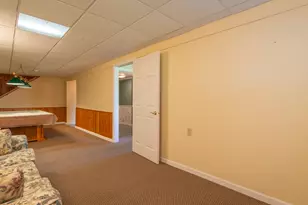 741 S Parkcrest Dr, Freeport, IL 61032 - Photo 29