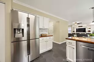 103 Forestview Ln, Aurora, IL 60502 - Photo 9